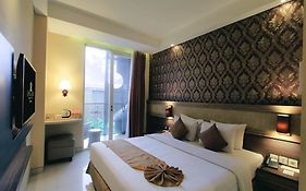 Hotel Crystal Lotus Yogyakarta